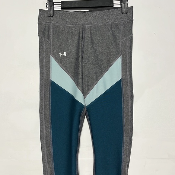 Under Armour Heatgear Compression Colorblock Grey Blue 7/8 Leggings Size Medium - Picture 2 of 7